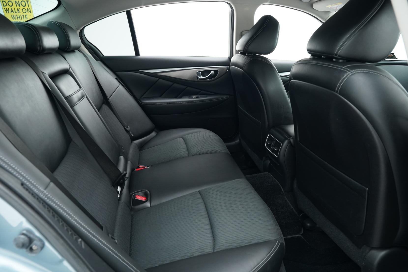 Nissan Skyline 3.5 350GT HYBRID