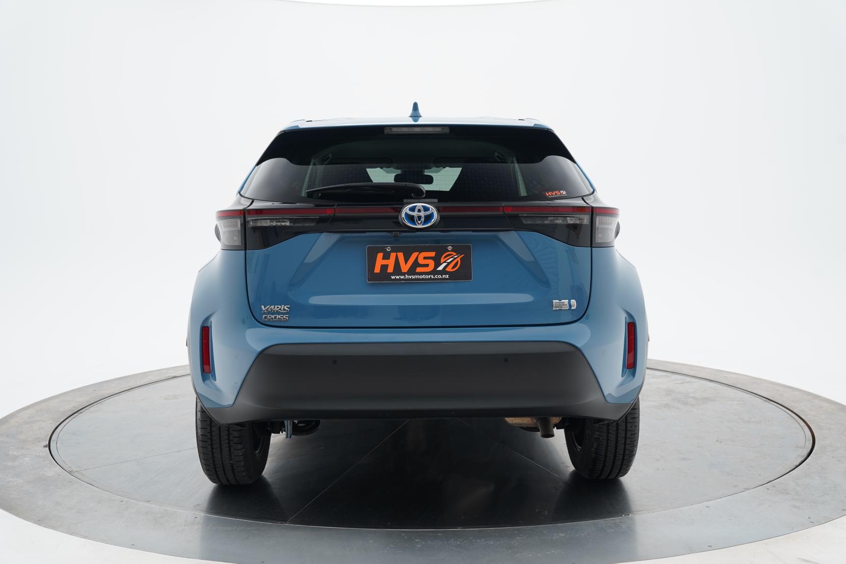 Toyota Yaris HYBRID X