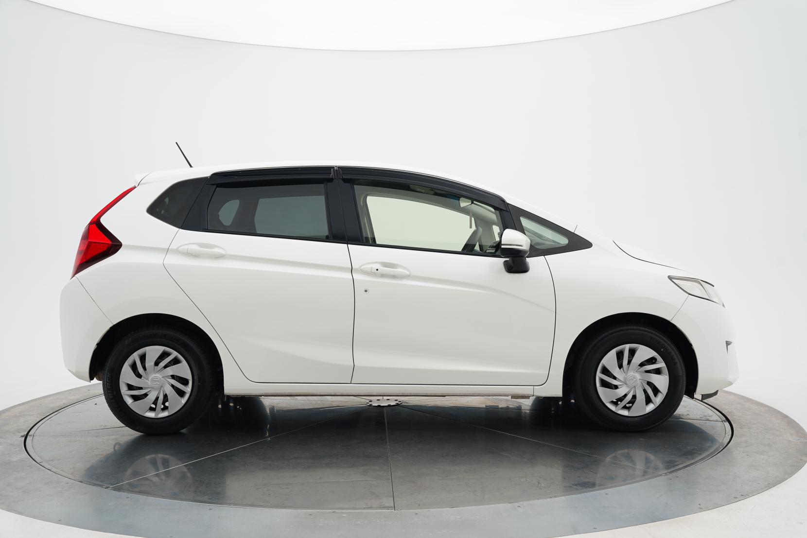 Honda Fit 1.3 ARIA G F-PACKAGE