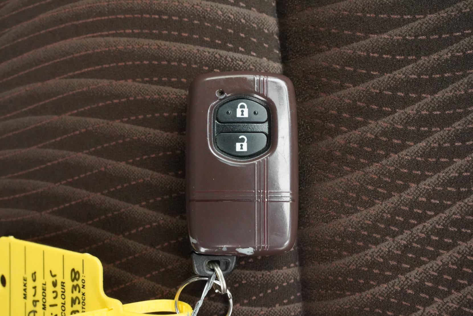 Toyota Aqua 1.5 G PUSH START