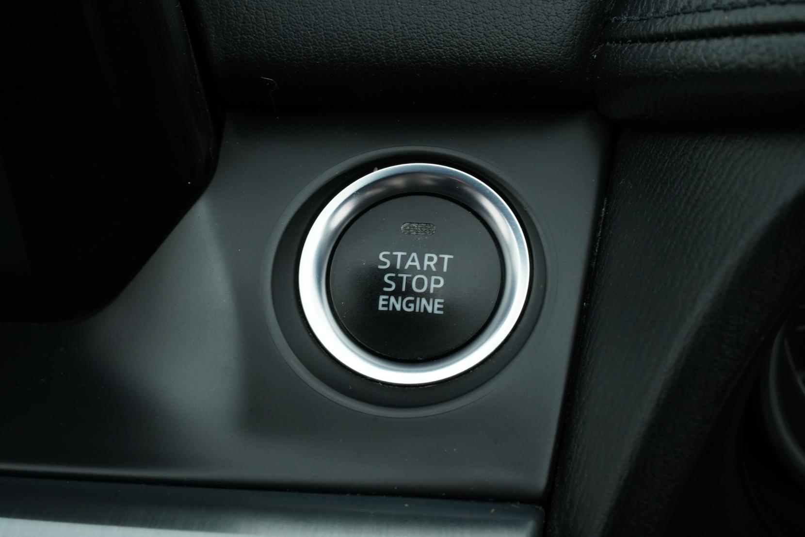 Mazda Atenza 2.0 20S 