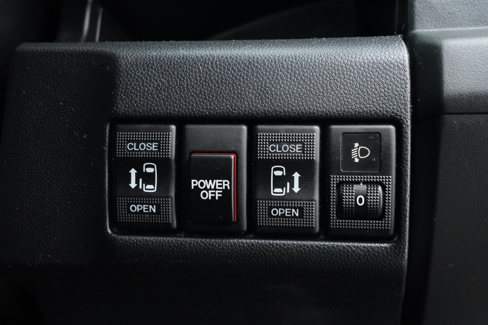 Mazda Premacy 2.0 20C 7 Seater 4WD