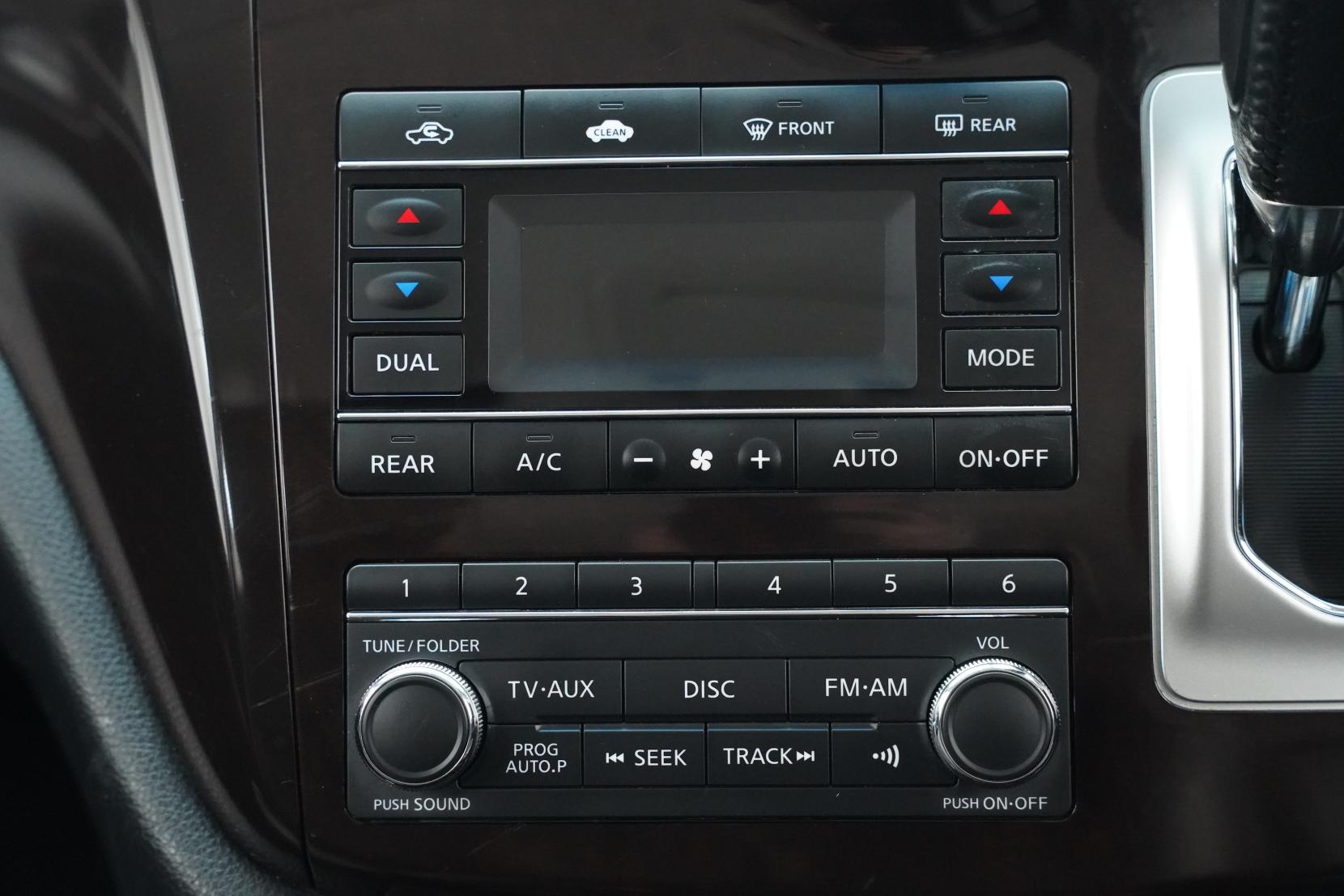 Nissan Elgrand 4WD 350 HIGHWAY STAR PREMIUM