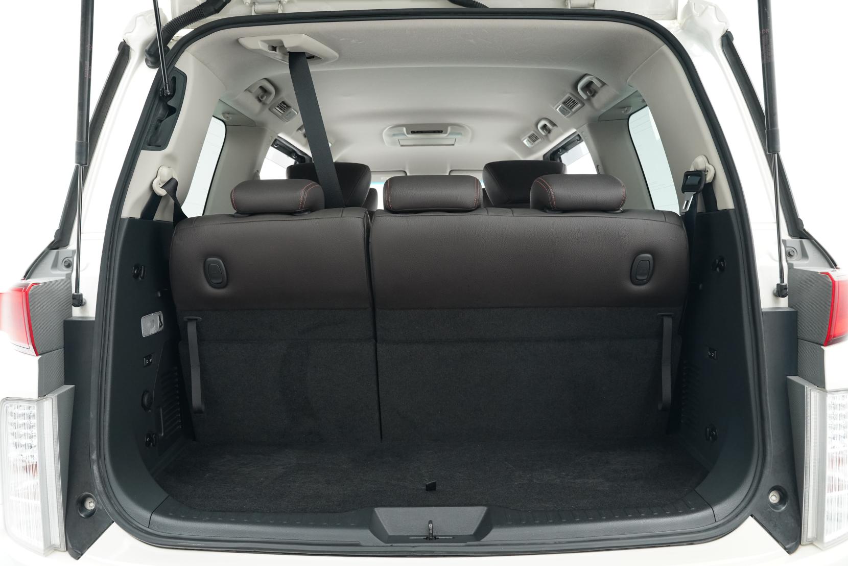 Nissan Elgrand 4WD 350 HIGHWAY STAR PREMIUM