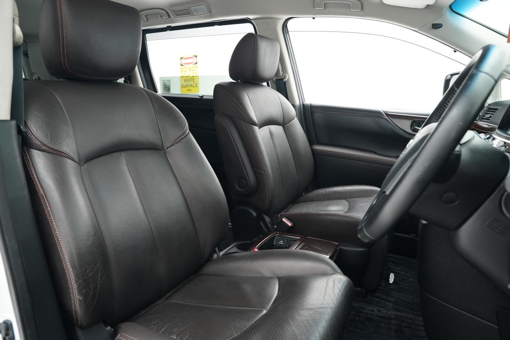 Nissan Elgrand 4WD 350 HIGHWAY STAR PREMIUM