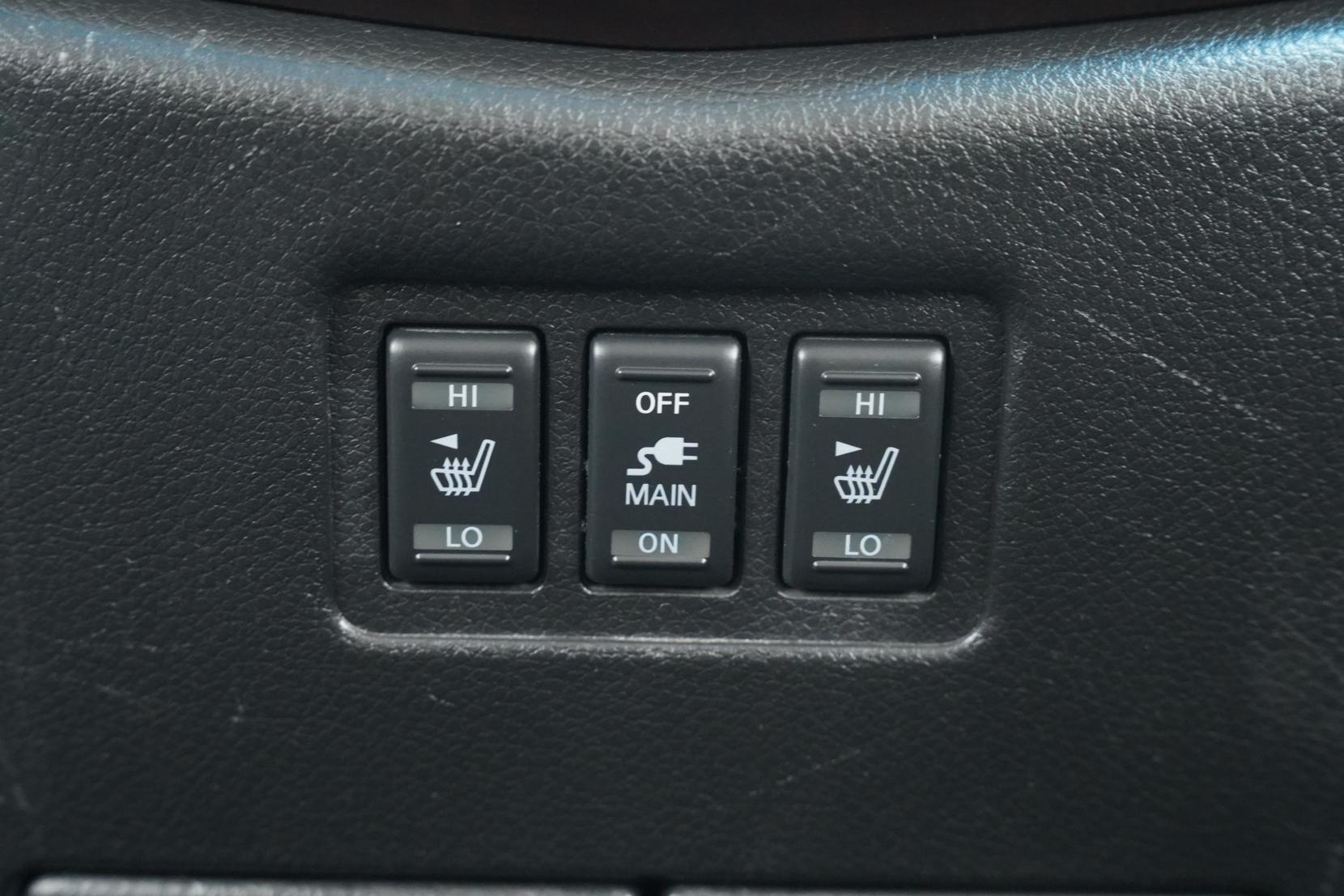 Nissan Elgrand 4WD 350 HIGHWAY STAR PREMIUM