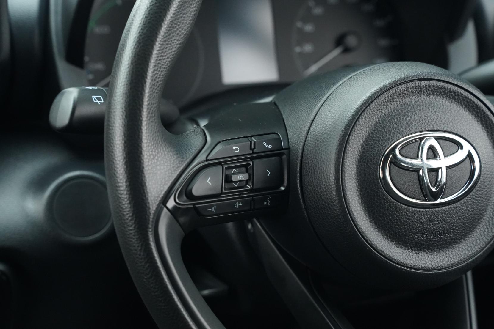 Toyota Yaris 1.5 Hybrid X