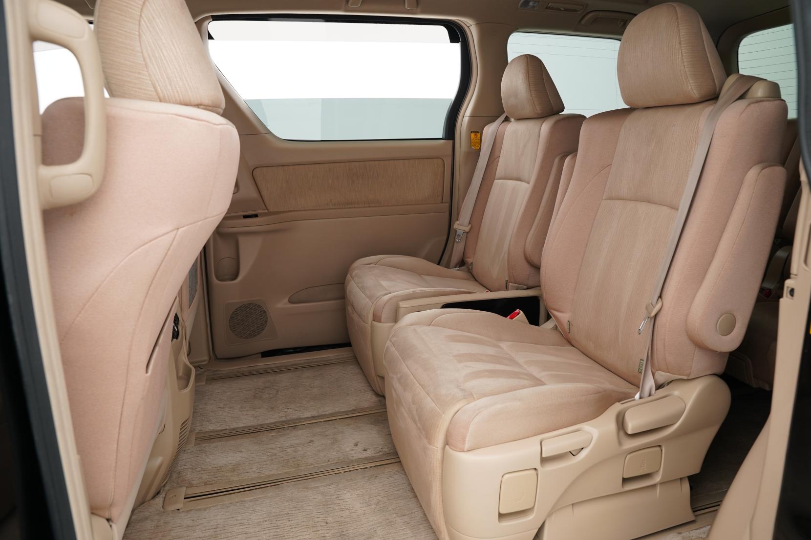 Toyota Alphard 2.4 Hybrid X 4WD