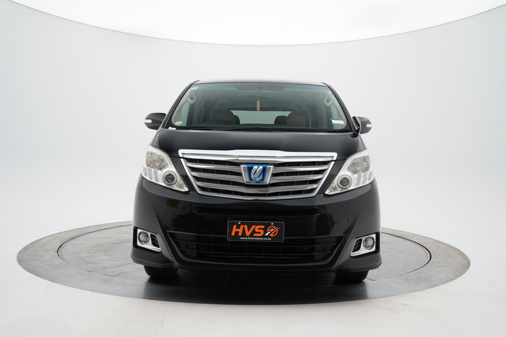 Toyota Alphard 2.4 Hybrid X 4WD