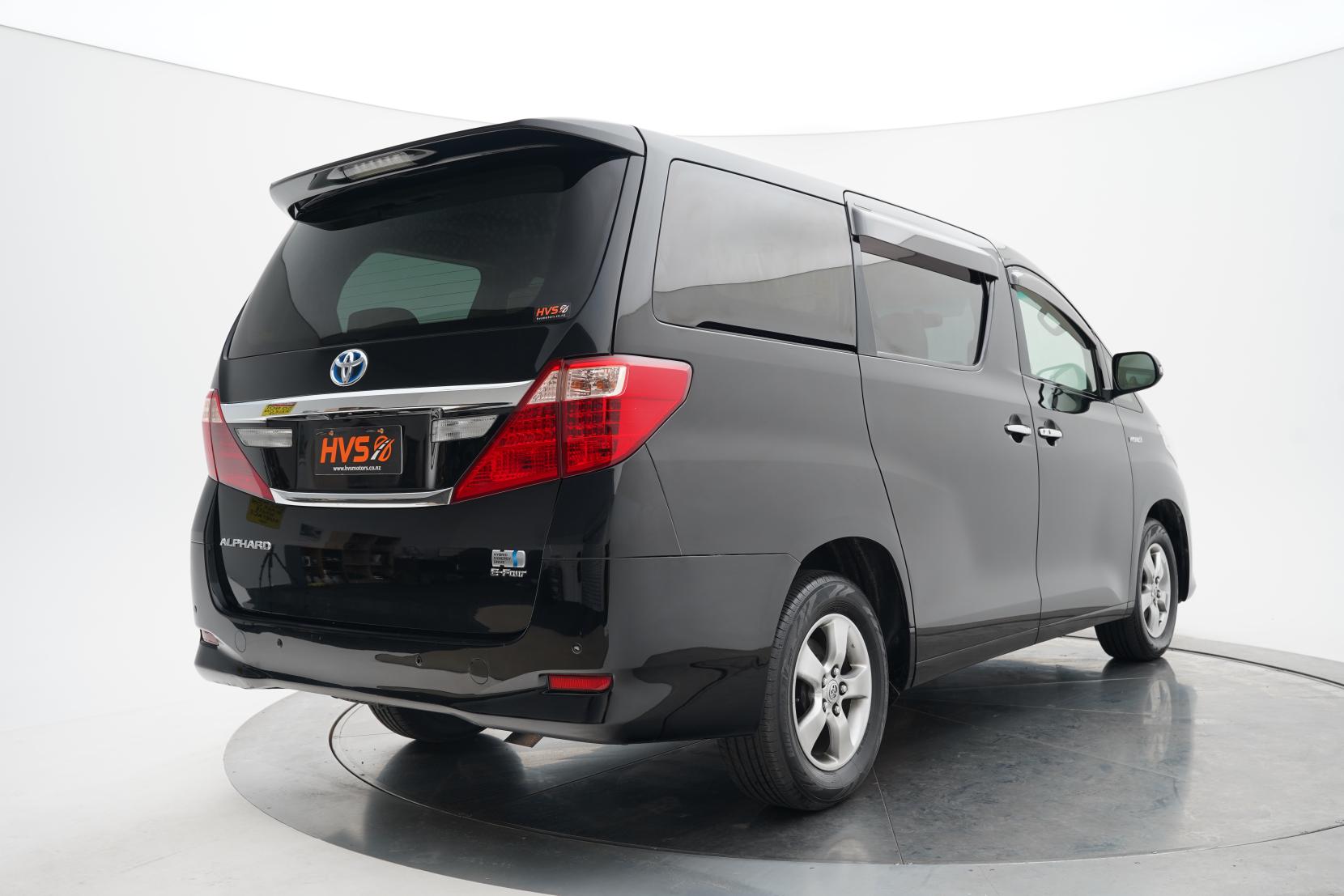 Toyota Alphard 2.4 Hybrid X 4WD