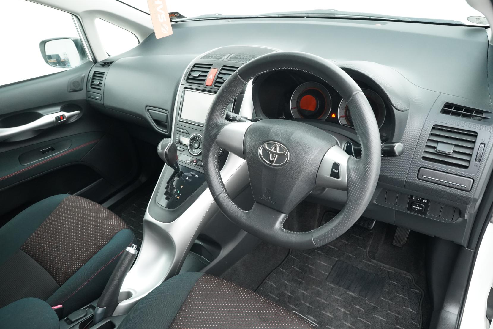 Toyota Auris 1.8 1.8L Hatch