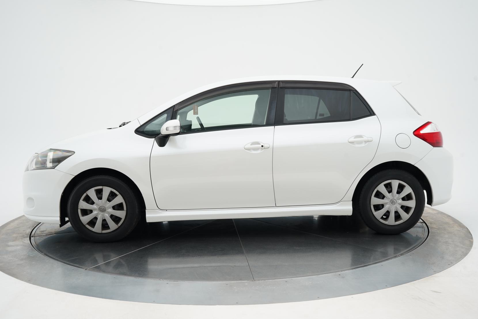 Toyota Auris 1.8 1.8L Hatch