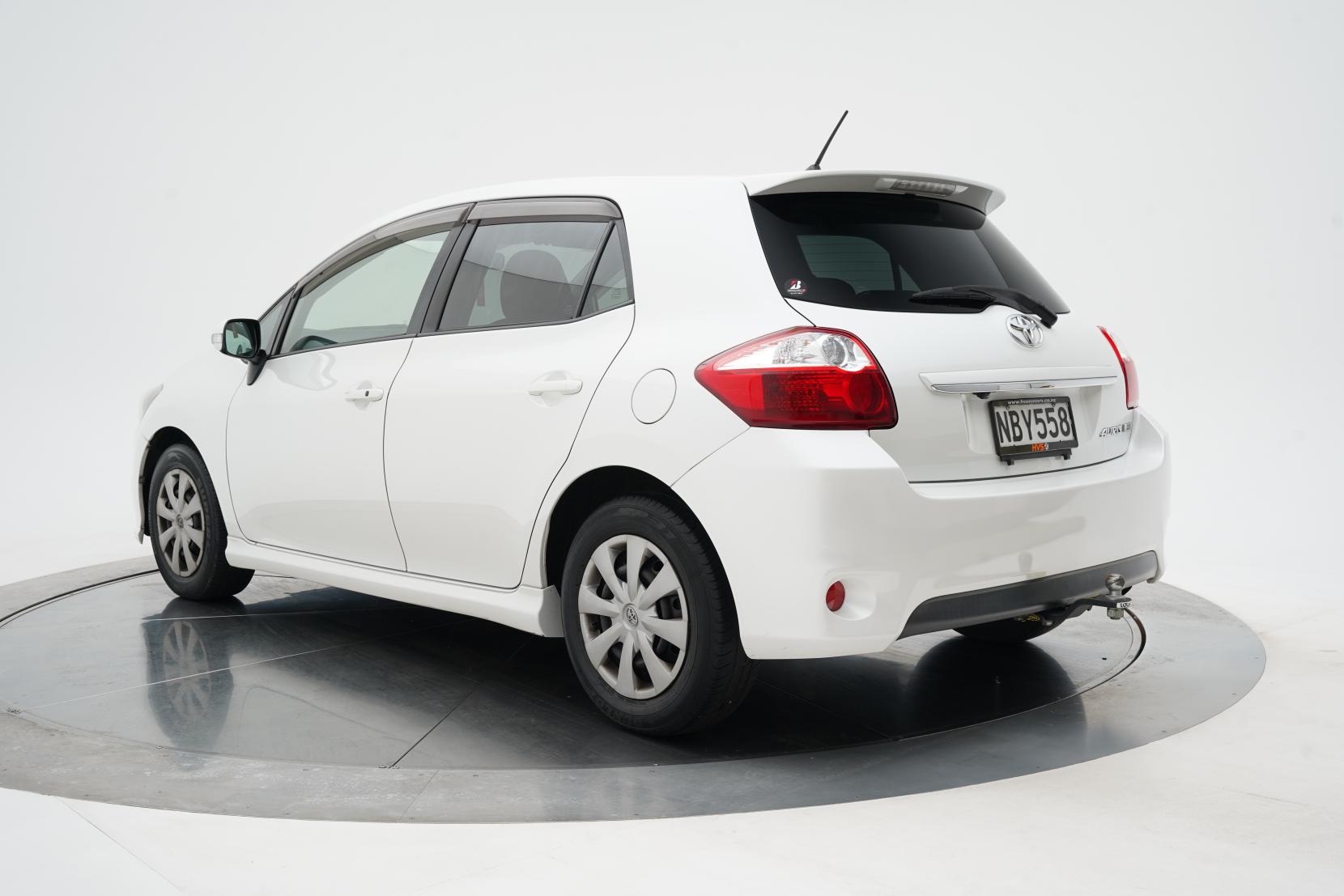 Toyota Auris 1.8 1.8L Hatch