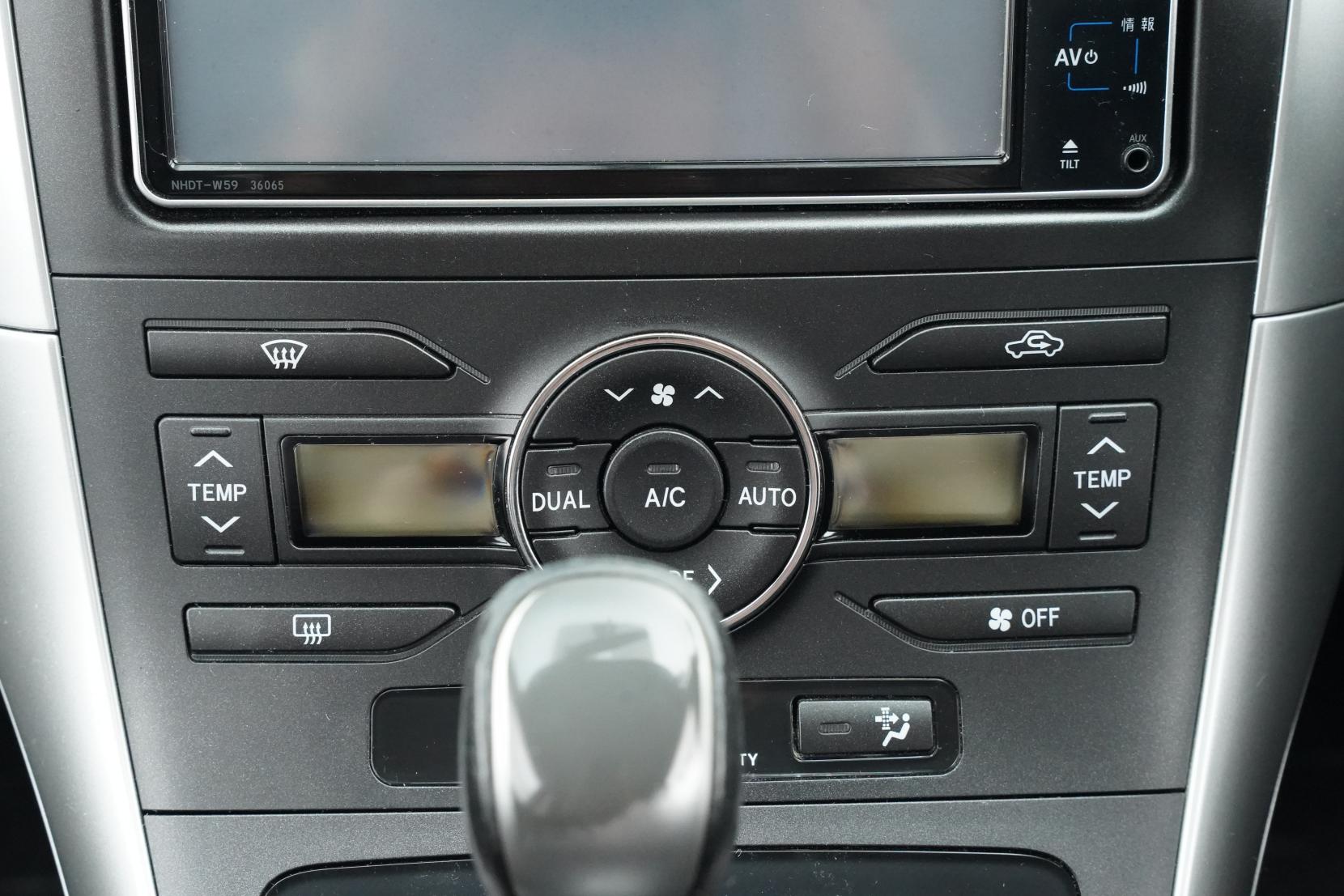 Toyota Auris 1.8 1.8L Hatch