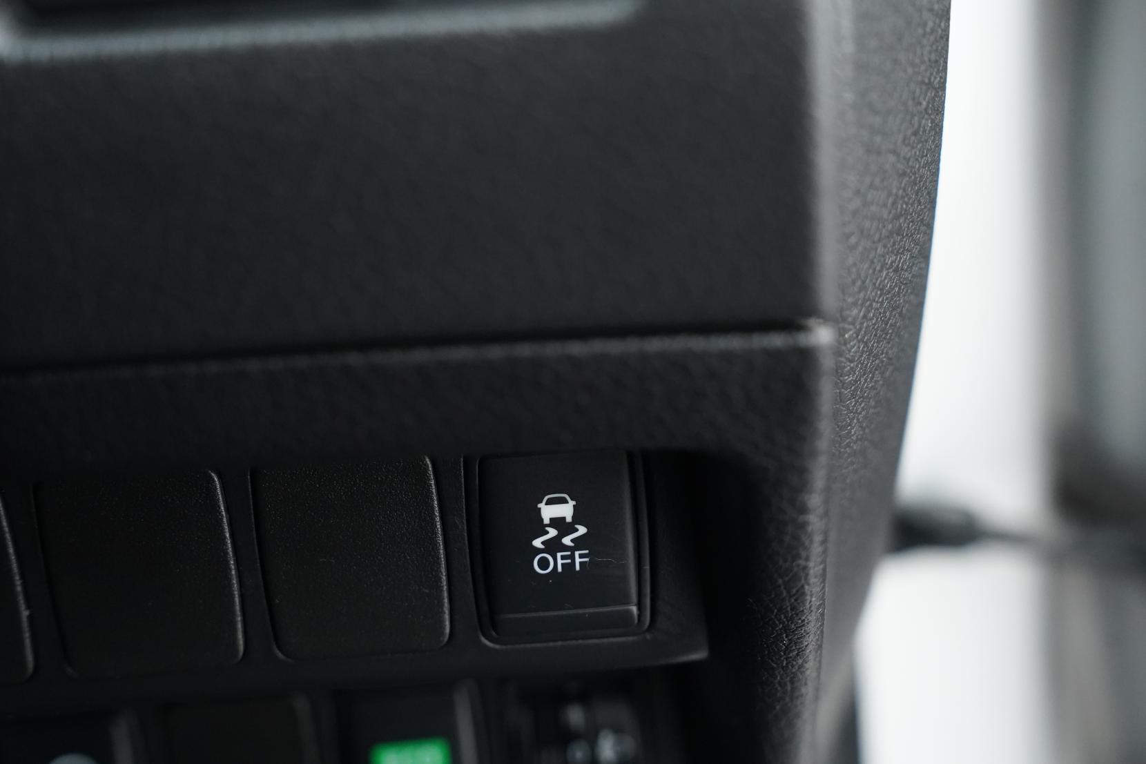 Nissan X-TRAIL 2.0 20X 4WD 5 Seater