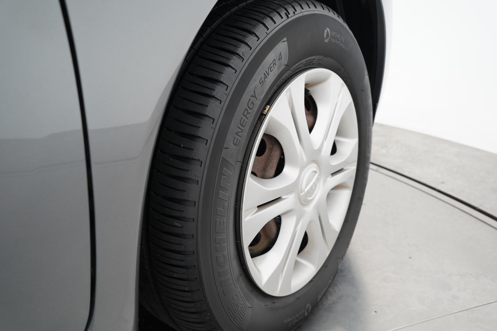 Nissan Note (2004–present) 1.2 X