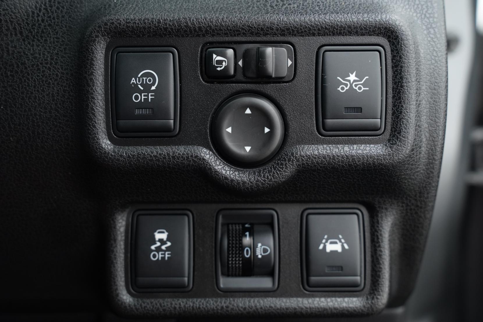 Nissan Note (2004–present) 1.2 X