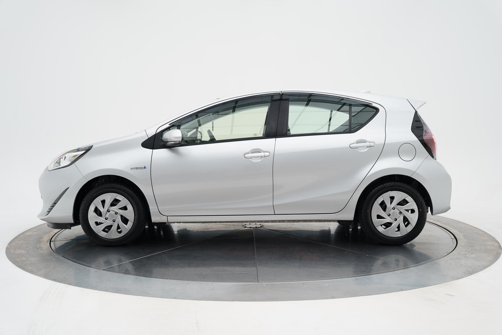 Toyota Aqua 1.5 L