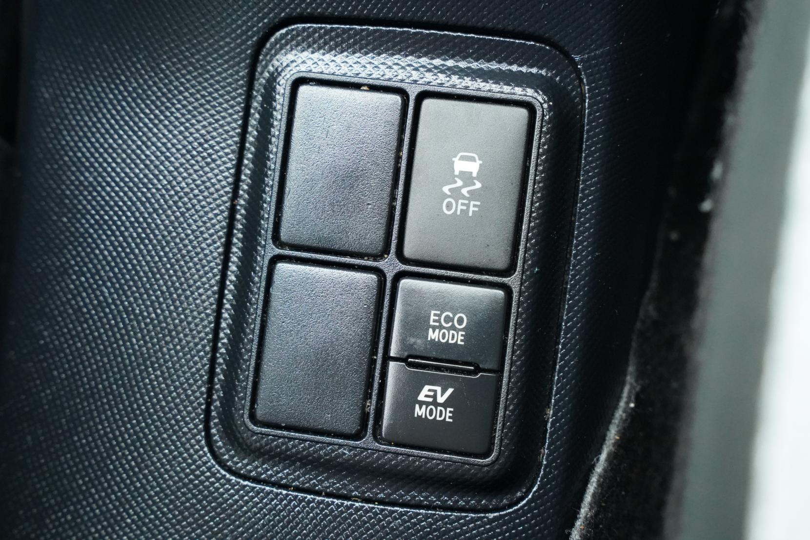 Toyota Aqua 1.5 L