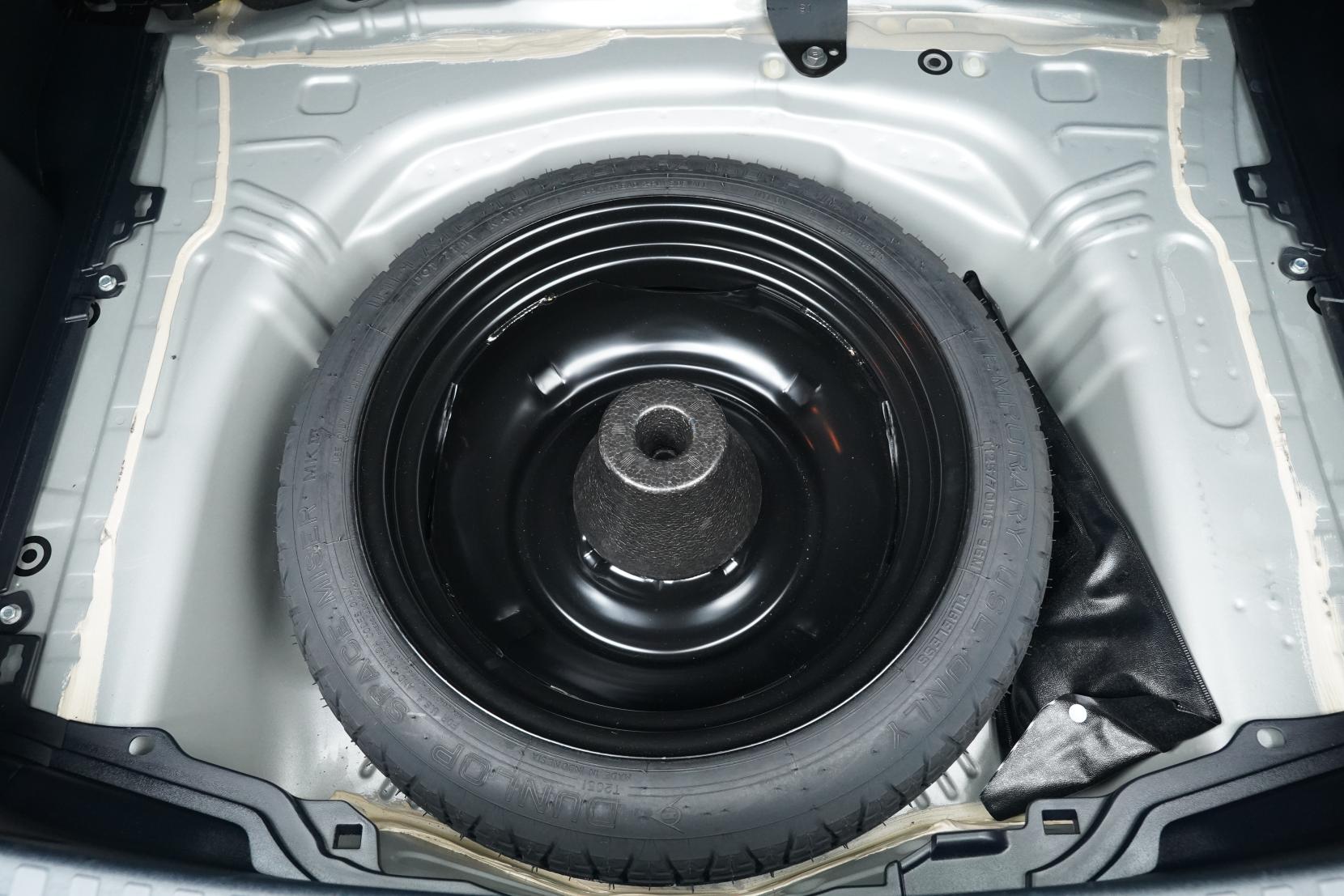 Toyota Aqua 1.5 L