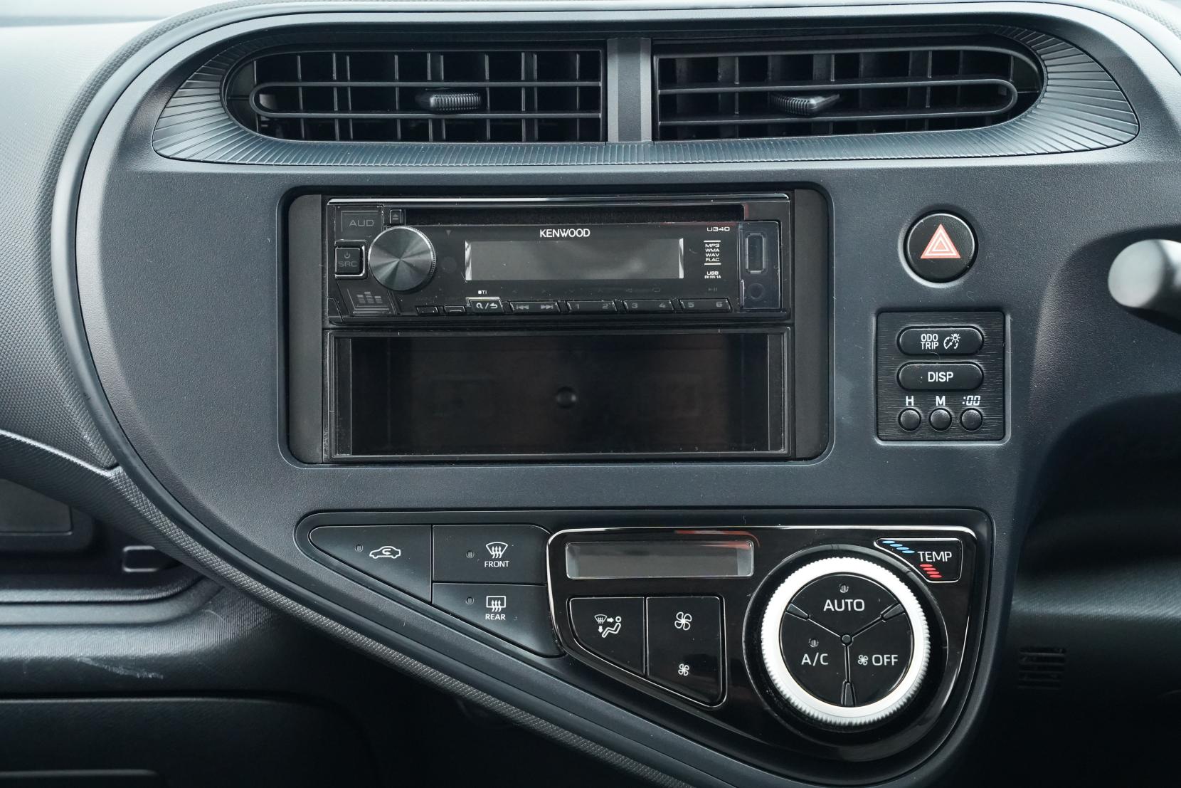 Toyota Aqua 1.5 L