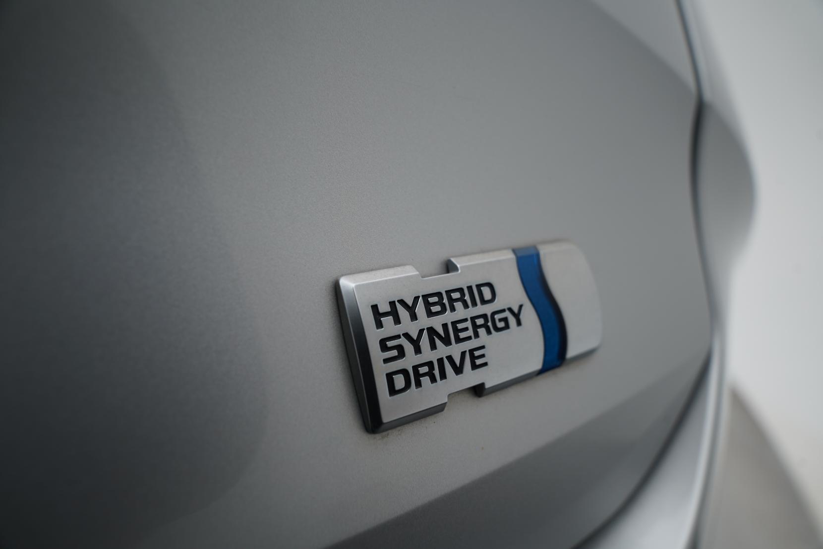 Toyota Corolla 1.8 WAGON HYBRID G-X 4WD