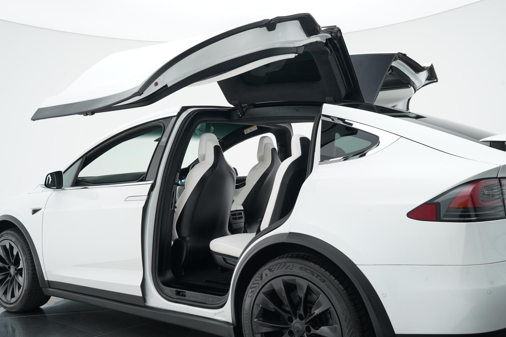 Tesla Model X 100D