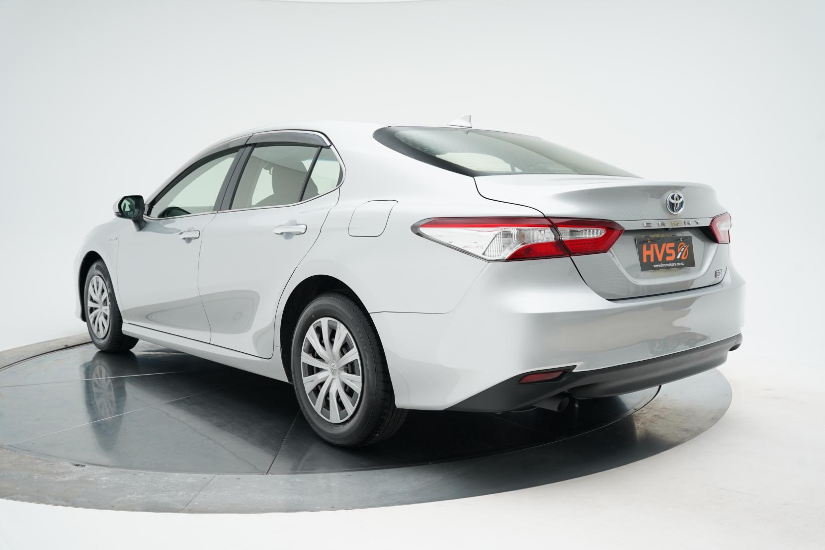 Toyota Camry Hybrid X