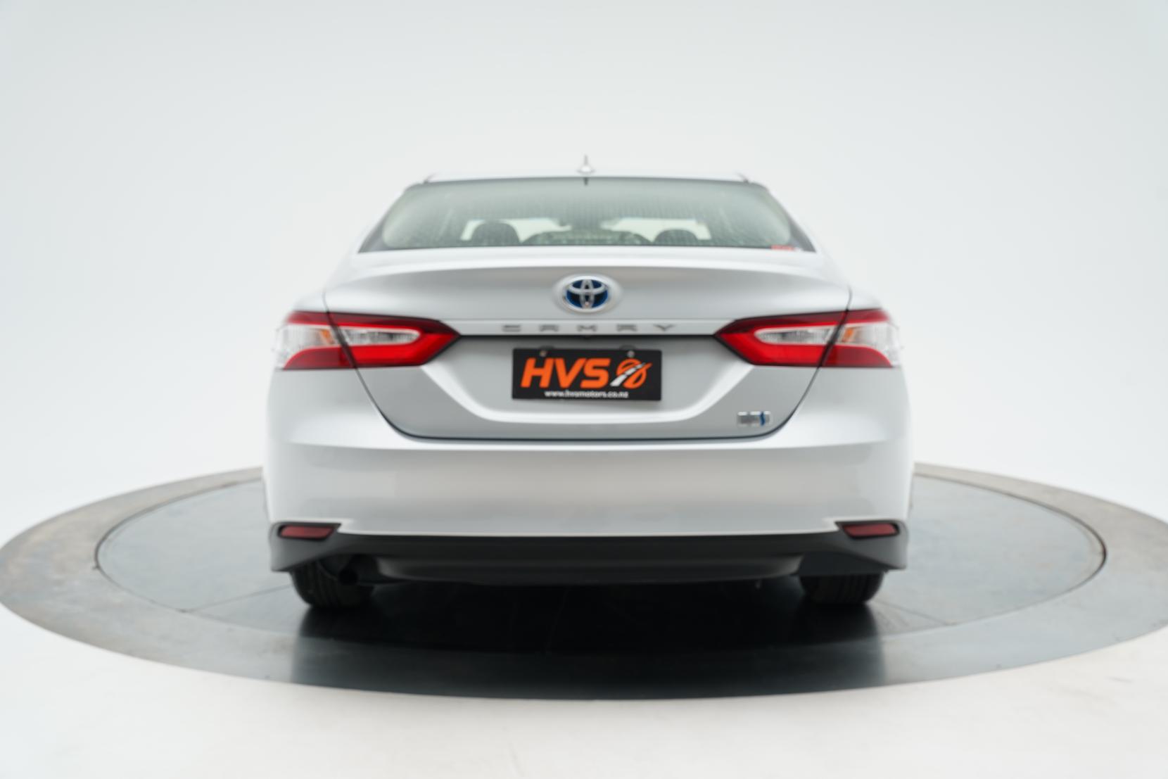 Toyota Camry Hybrid X