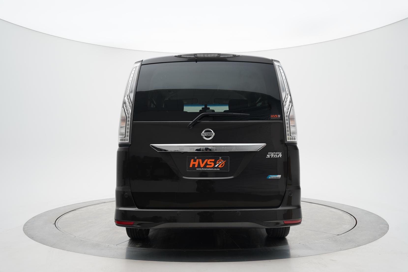 Nissan Serena 2.0 Hybrid Highway Star 8seats