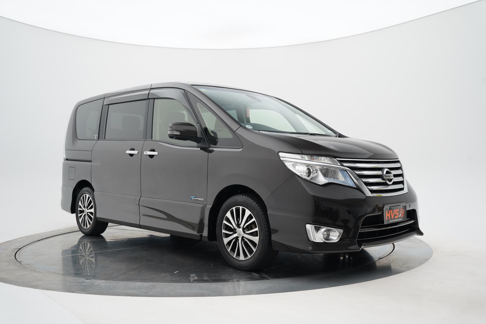 Nissan Serena 2.0 Hybrid Highway Star 8seats
