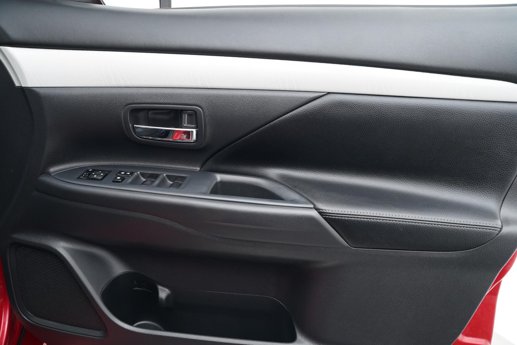 Mitsubishi Outlander 2.4 PHEV 4WD G