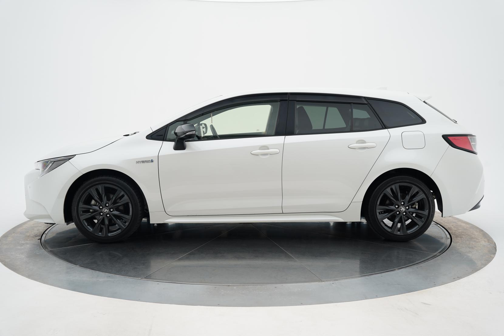 Toyota Corolla Touring Hybrid WxB 4WD