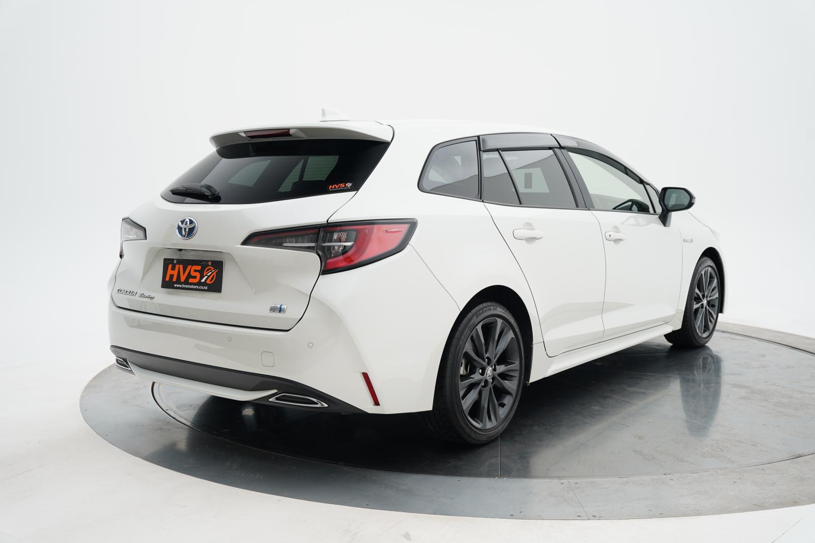 Toyota Corolla Touring Hybrid WxB 4WD