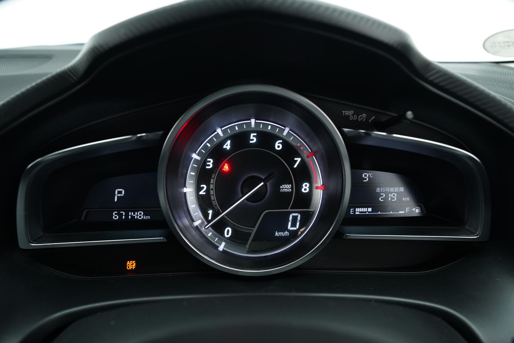 Mazda Axela 2.0 SPORT 20S TOURING