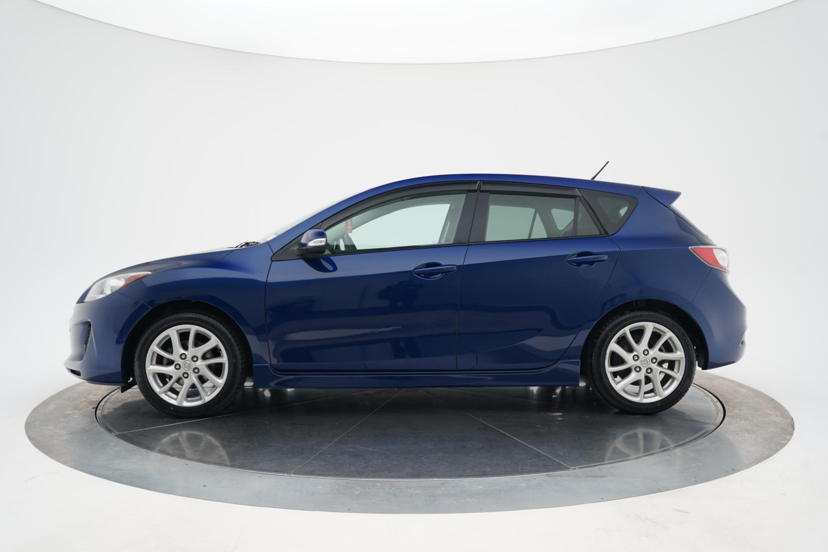 Mazda Axela 2.0 Sport 20S Skyactiv