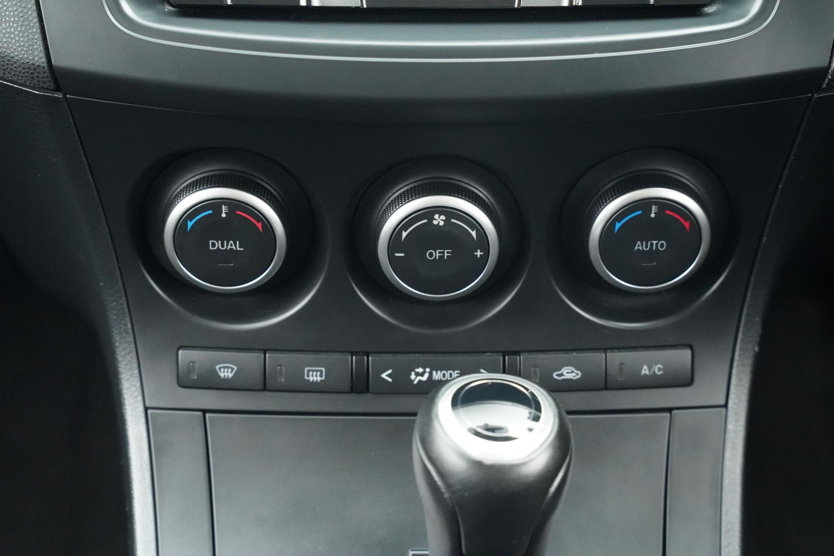 Mazda Axela 2.0 Sport 20S Skyactiv