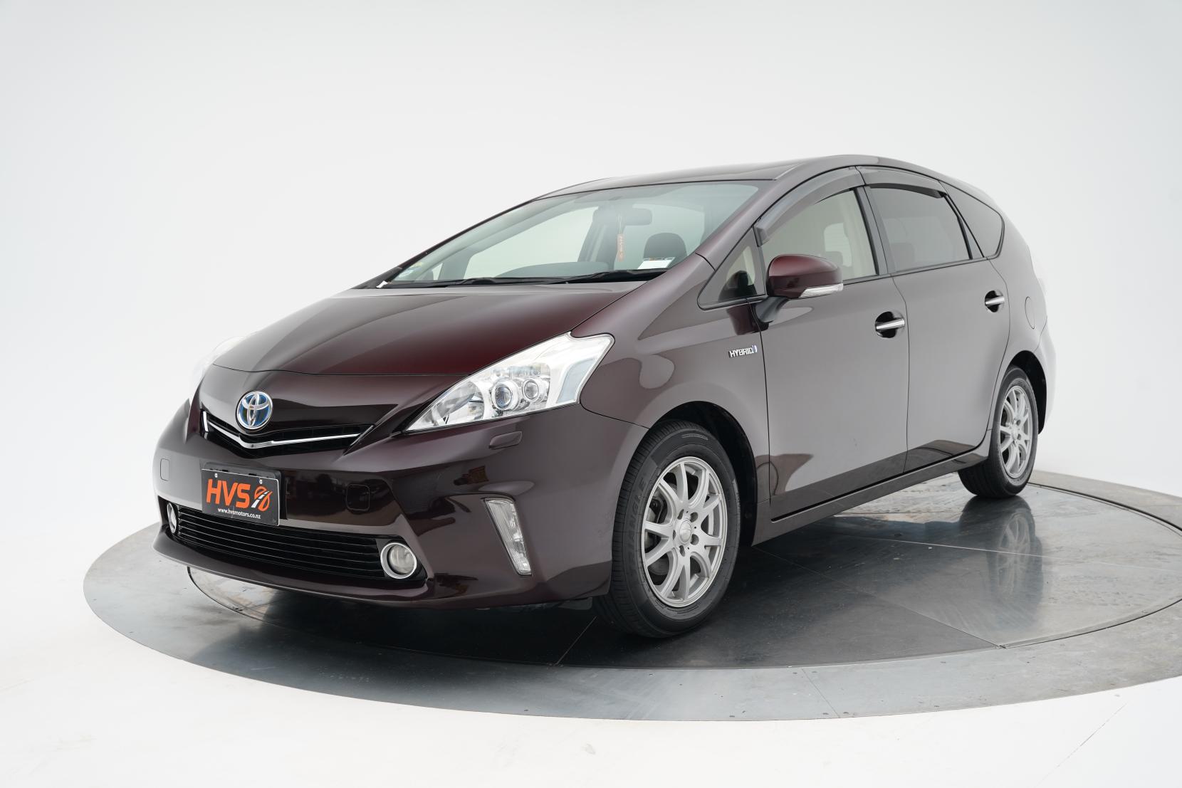 Toyota Prius Alpha G 5 Seater