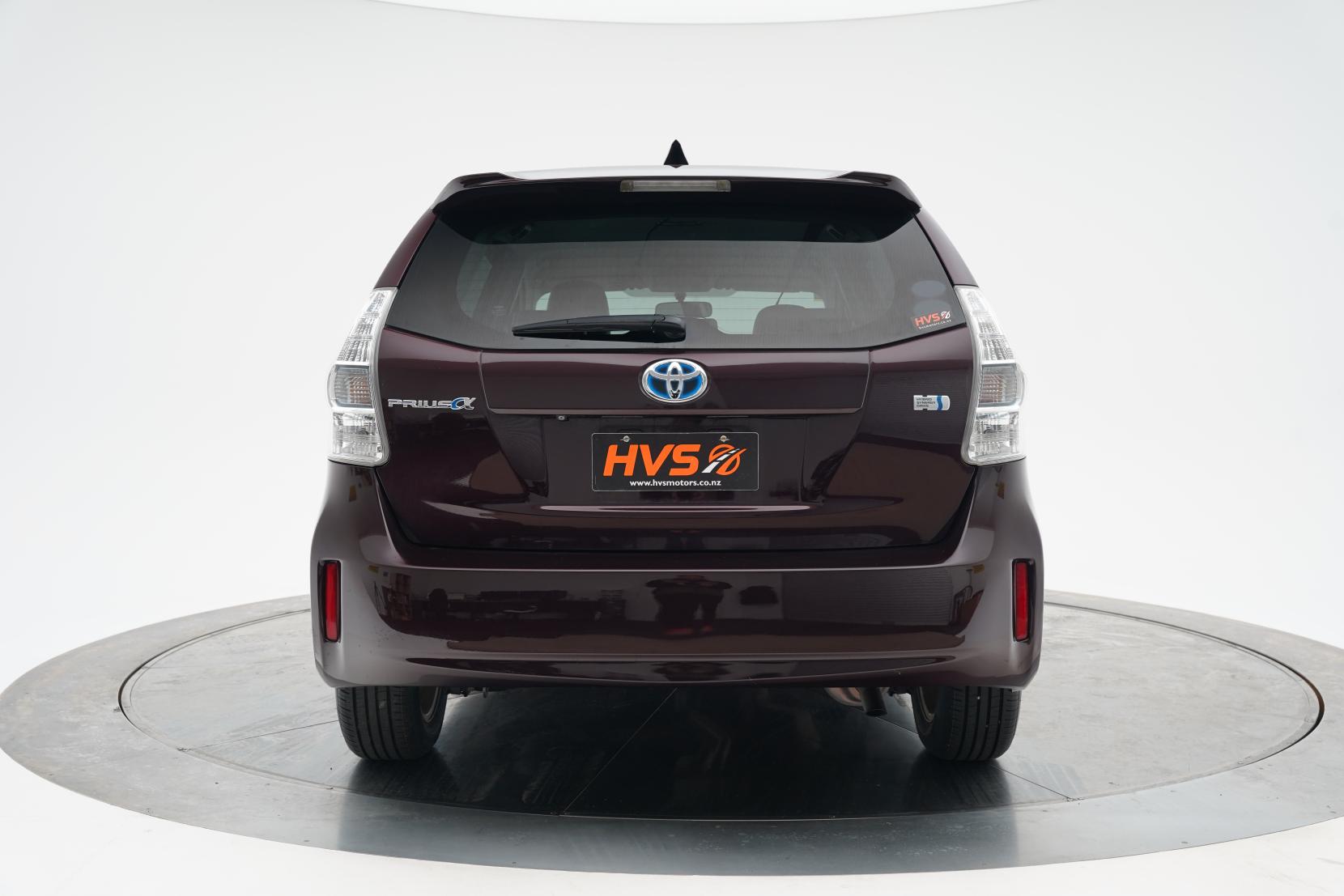 Toyota Prius Alpha G 5 Seater