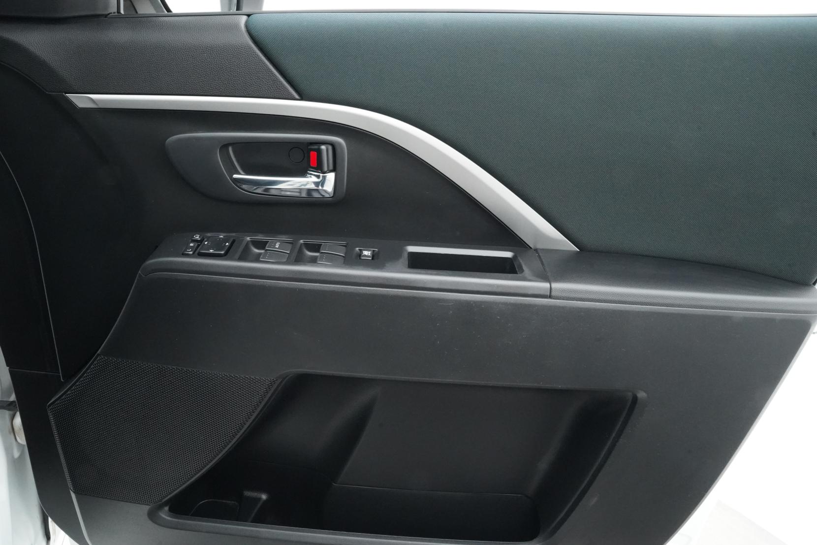 Mazda Premacy 2.0 20S- SKYACTIVE