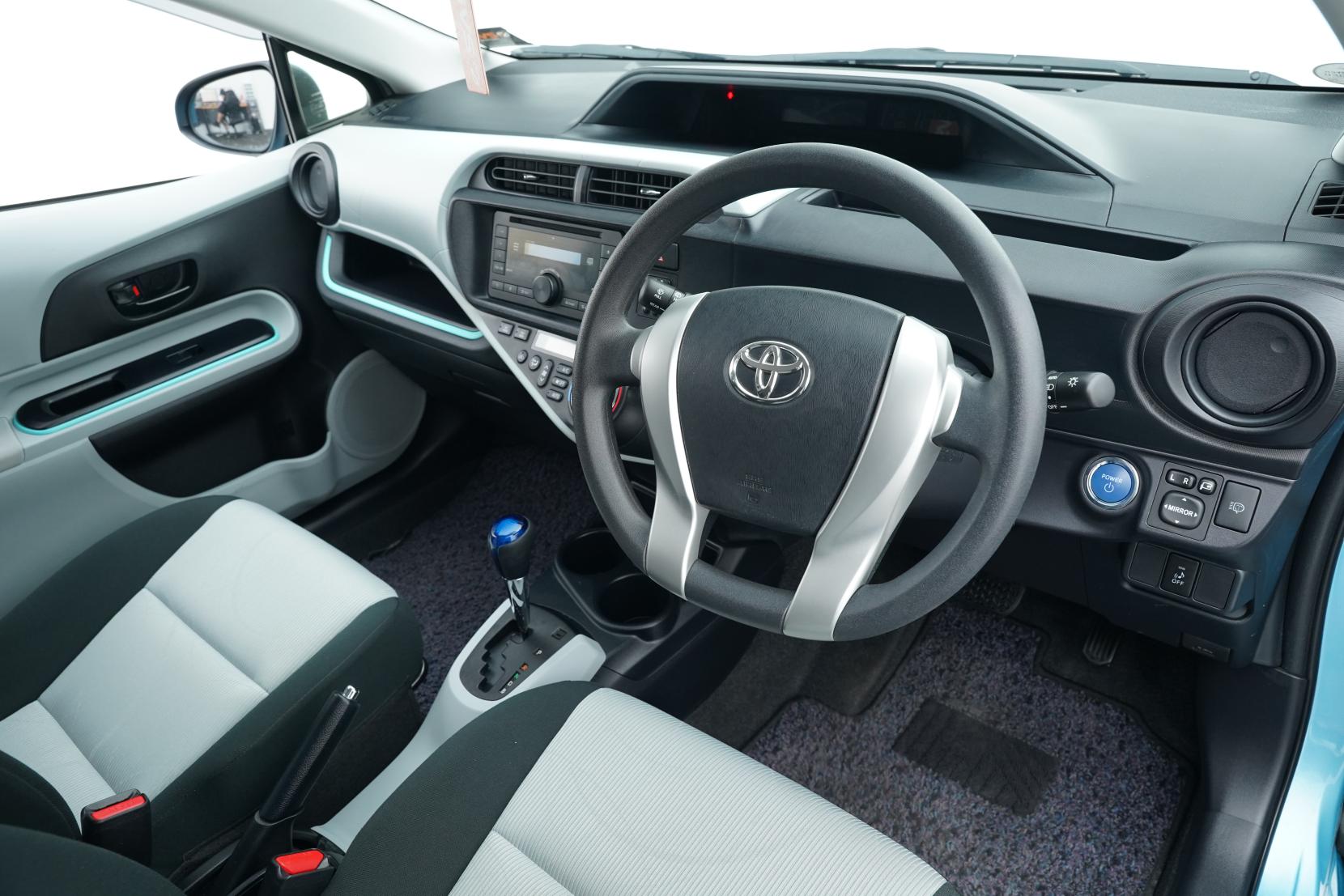 Toyota Aqua 1.5 S Push Start