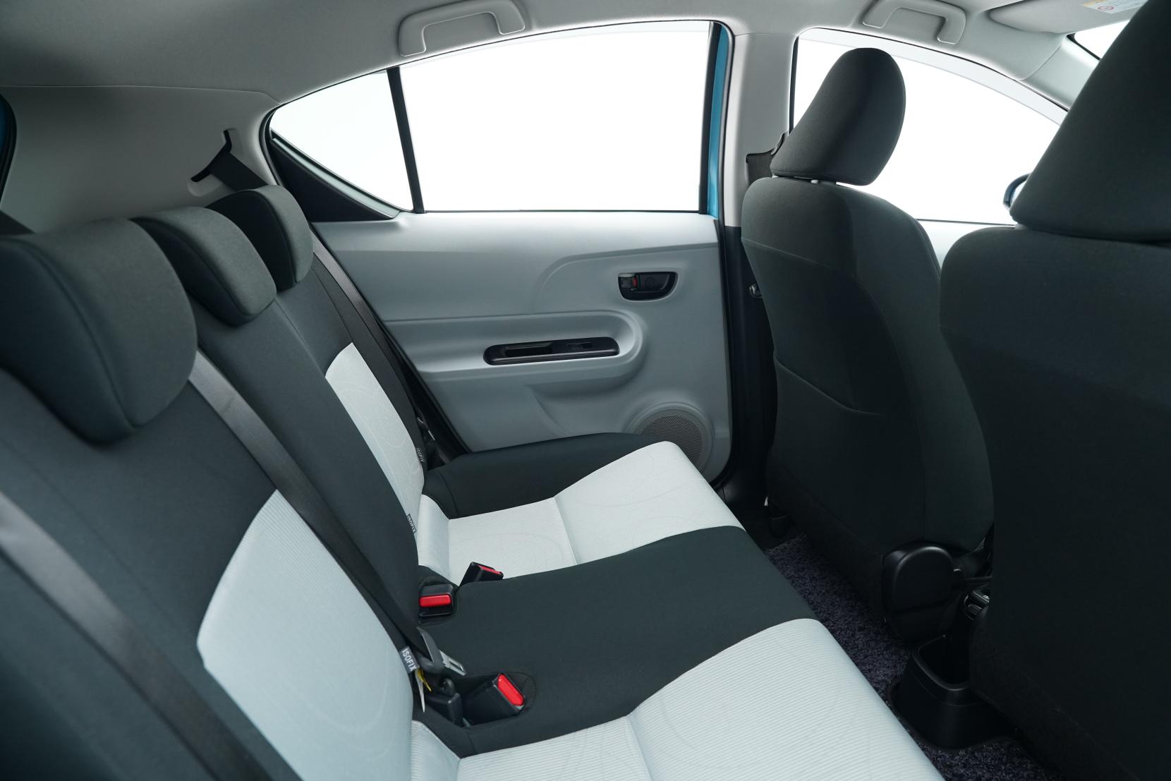 Toyota Aqua 1.5 S Push Start