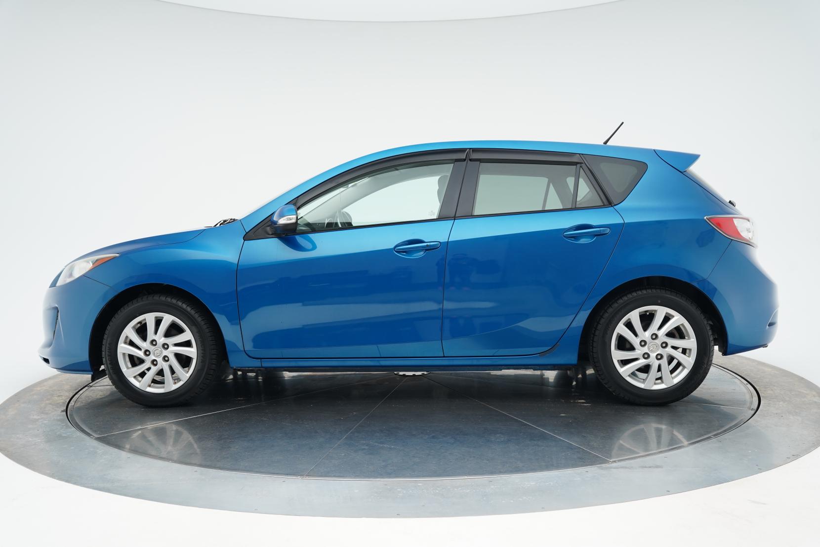 Mazda Axela SPORT 20C COMFORT P