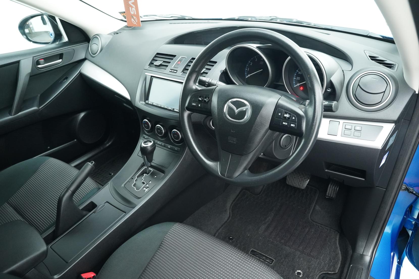 Mazda Axela SPORT 20C COMFORT P