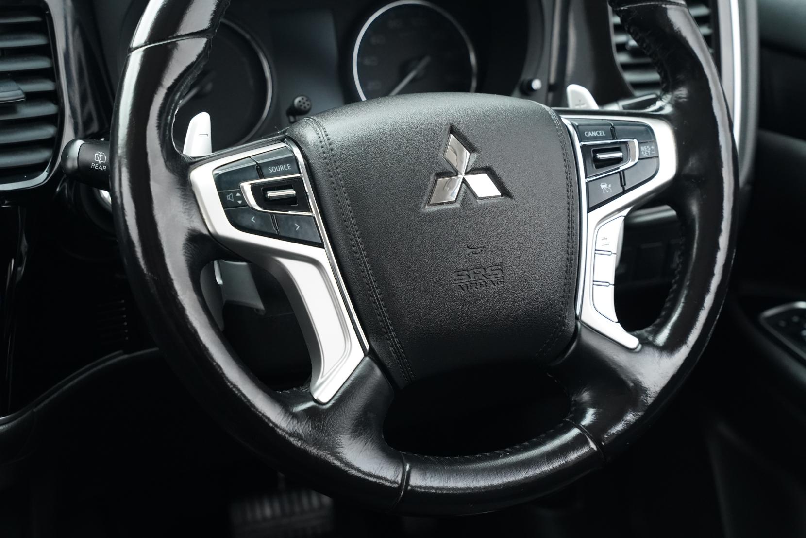Mitsubishi Outlander 2.4 PHEV G SAFETY PACKAGE