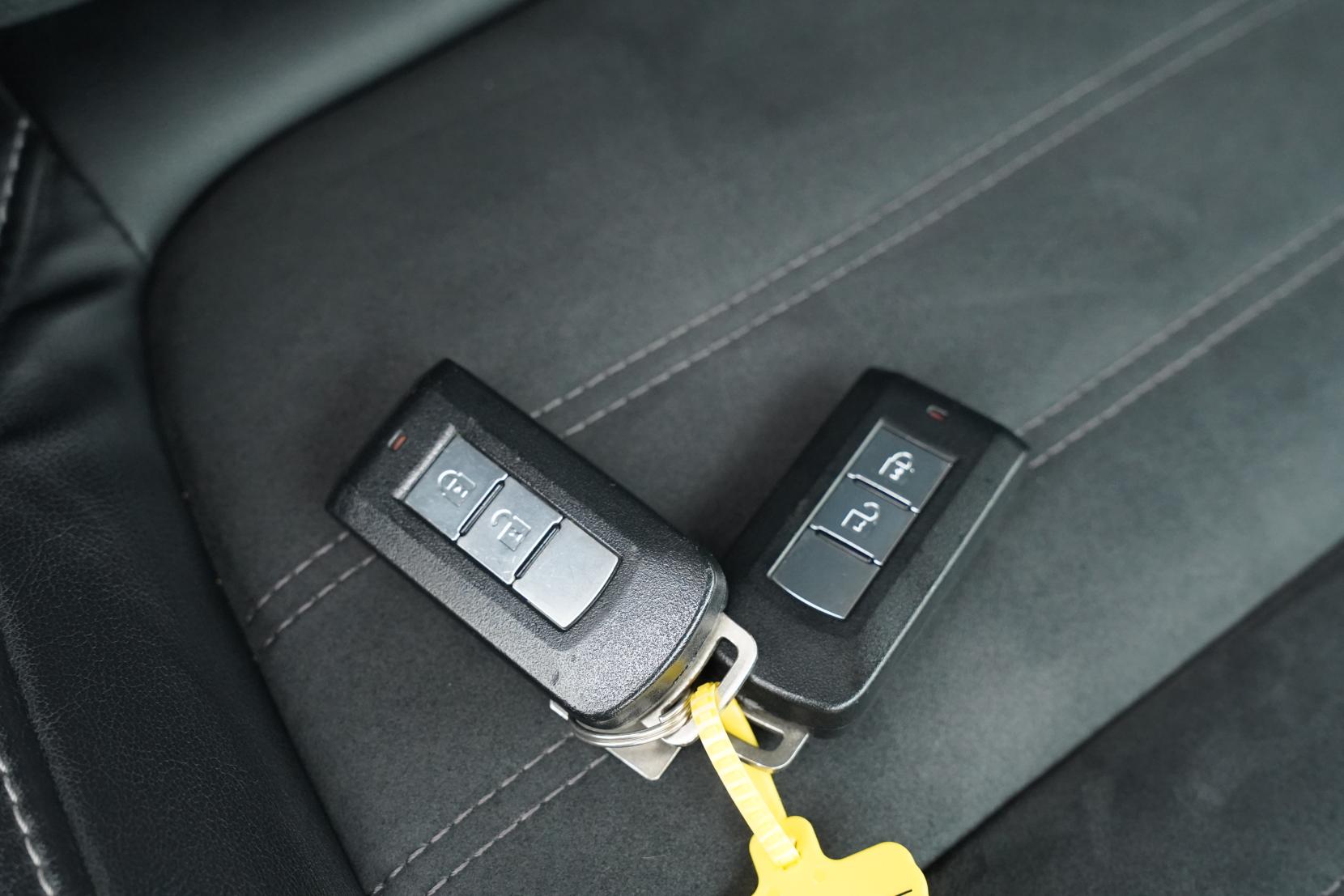 Mitsubishi Outlander 2.4 PHEV G SAFETY PACKAGE