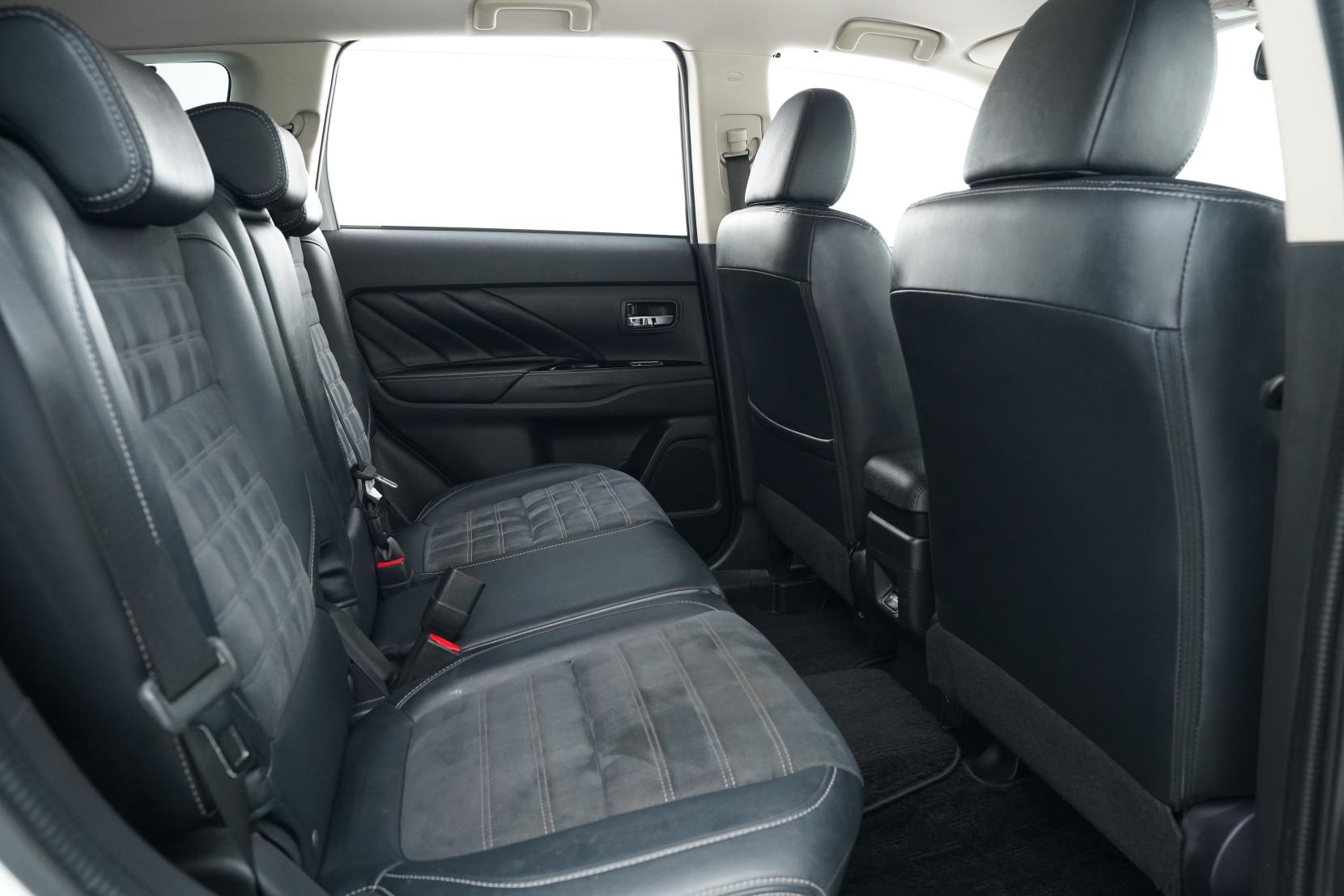 Mitsubishi Outlander 2.4 PHEV G SAFETY PACKAGE