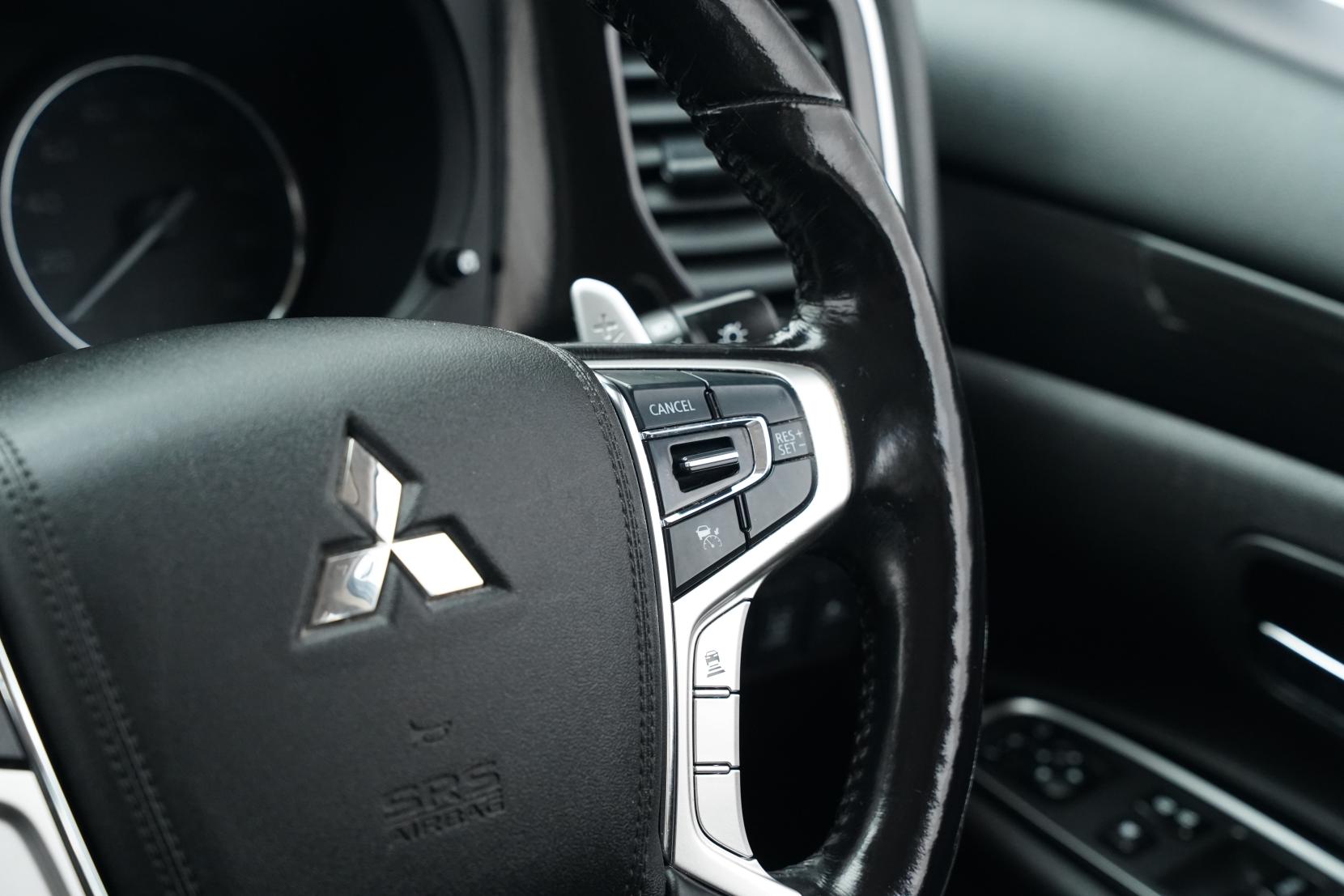 Mitsubishi Outlander 2.4 PHEV G SAFETY PACKAGE