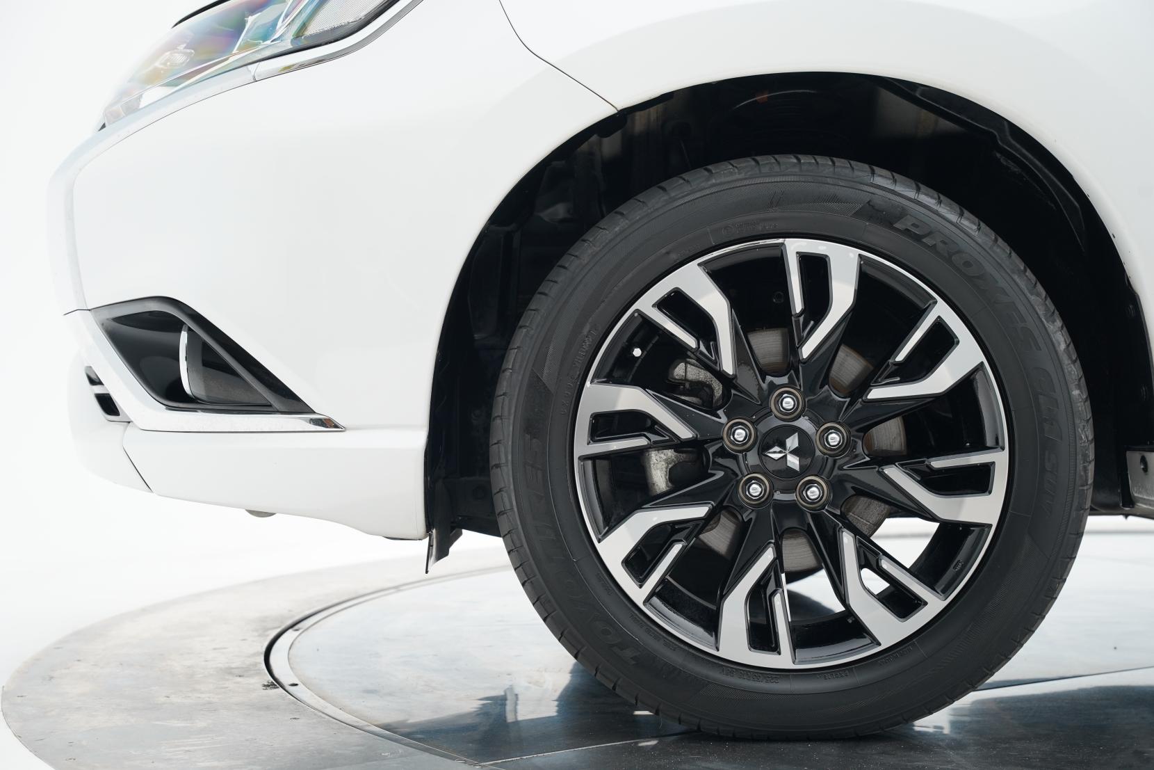Mitsubishi Outlander 2.4 PHEV G SAFETY PACKAGE