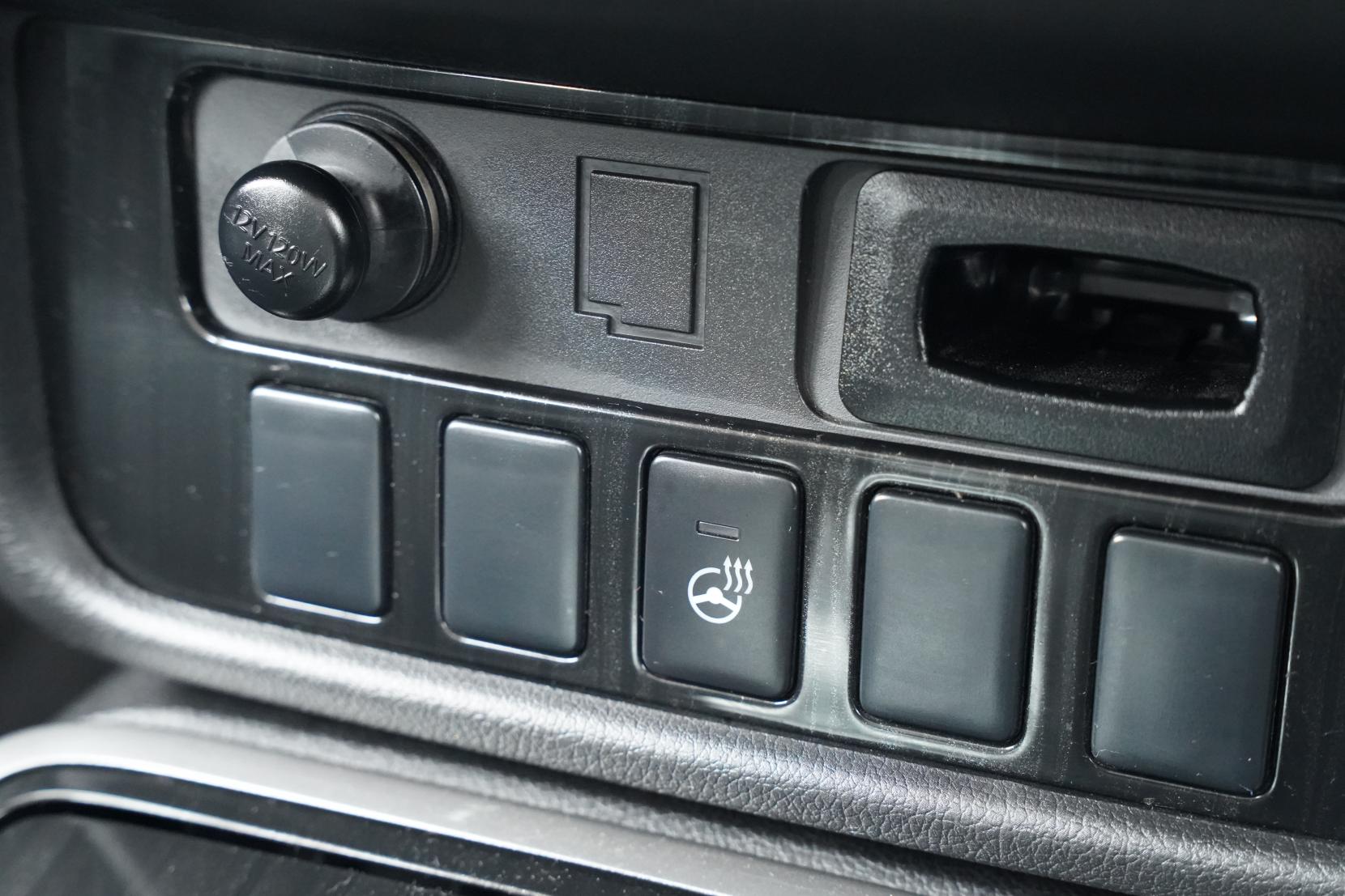 Mitsubishi Outlander 2.4 PHEV G SAFETY PACKAGE